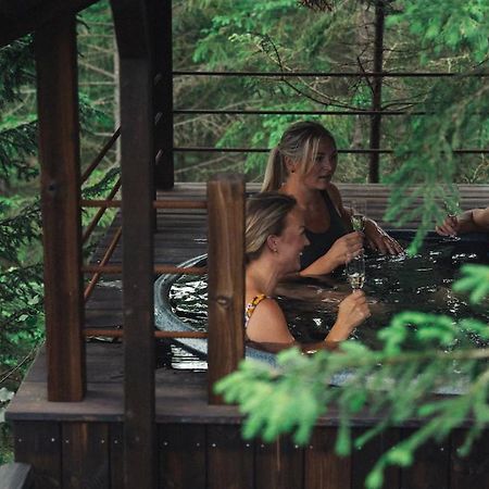 Hyssna Forest Resort Kültér fotó